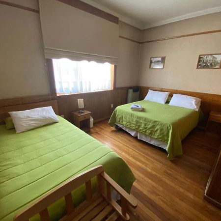 Hostal Chalet Las Violetas Punta Arenas Extérieur photo