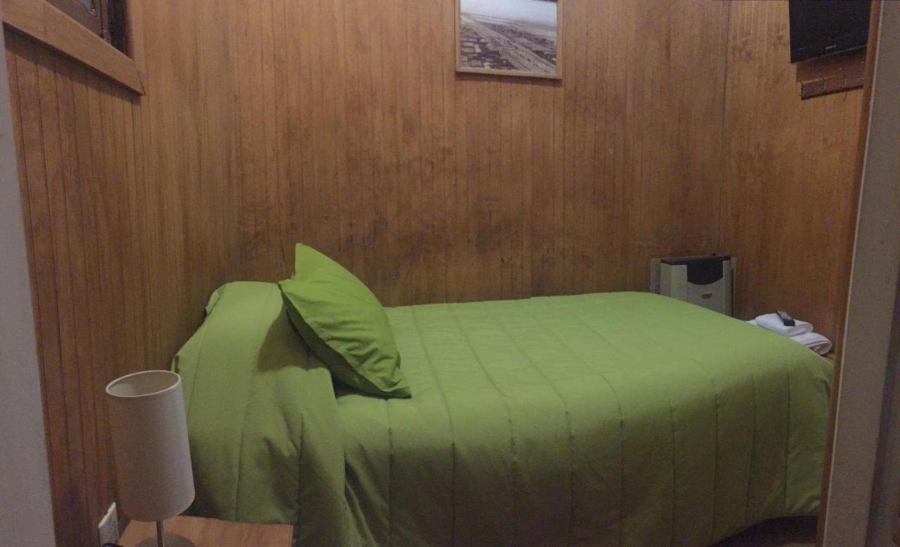 Hostal Chalet Las Violetas Punta Arenas Extérieur photo