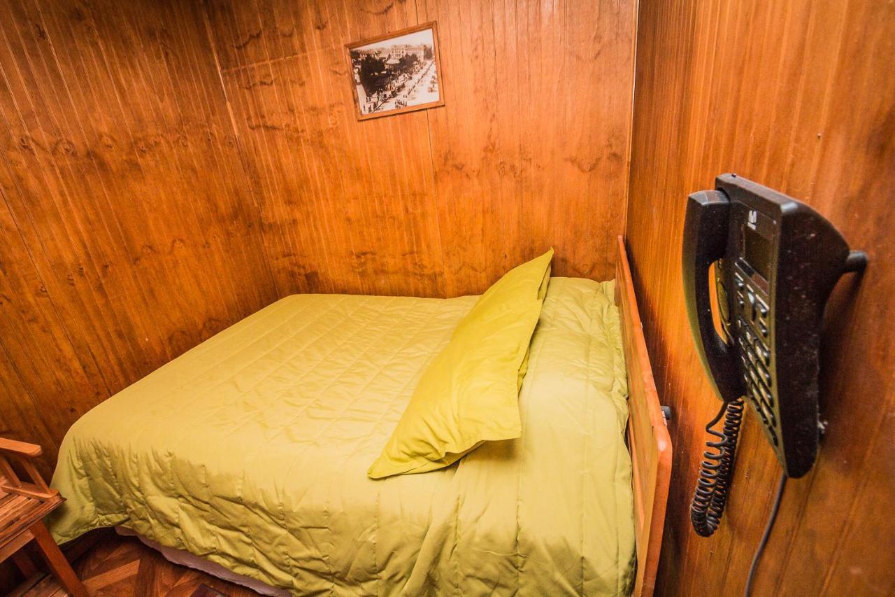 Hostal Chalet Las Violetas Punta Arenas Extérieur photo